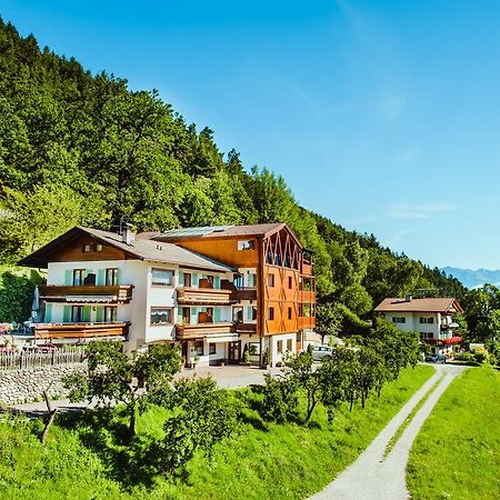 Gasthof Hotel Woehrmaurer Feldthurns Eksteriør billede