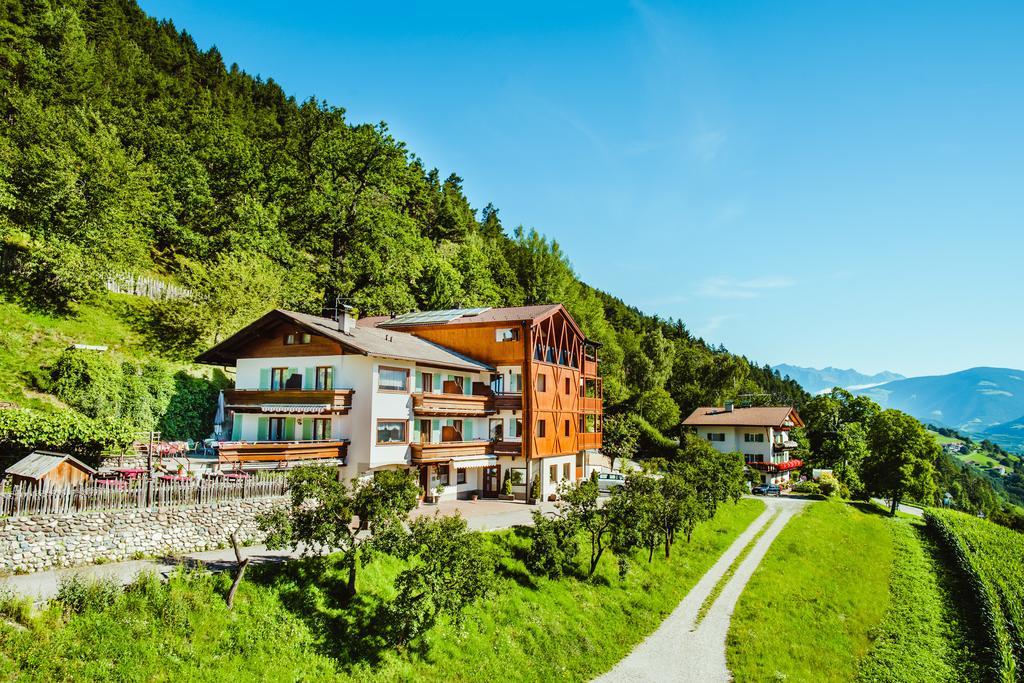 Gasthof Hotel Woehrmaurer Feldthurns Eksteriør billede